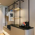 The Social Hub Poblenou Extended 酒店 4*