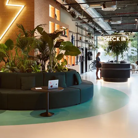 The Social Hub Poblenou Hotel *
