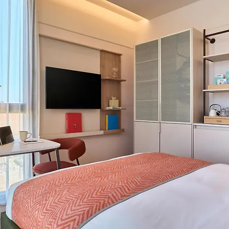 The Social Hub Poblenou Extended Hotel