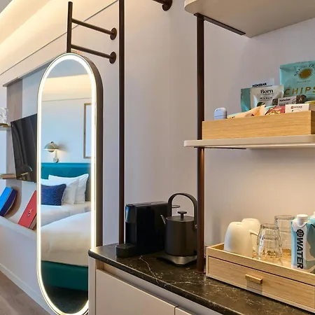 The Social Hub Poblenou Extended Hotel
